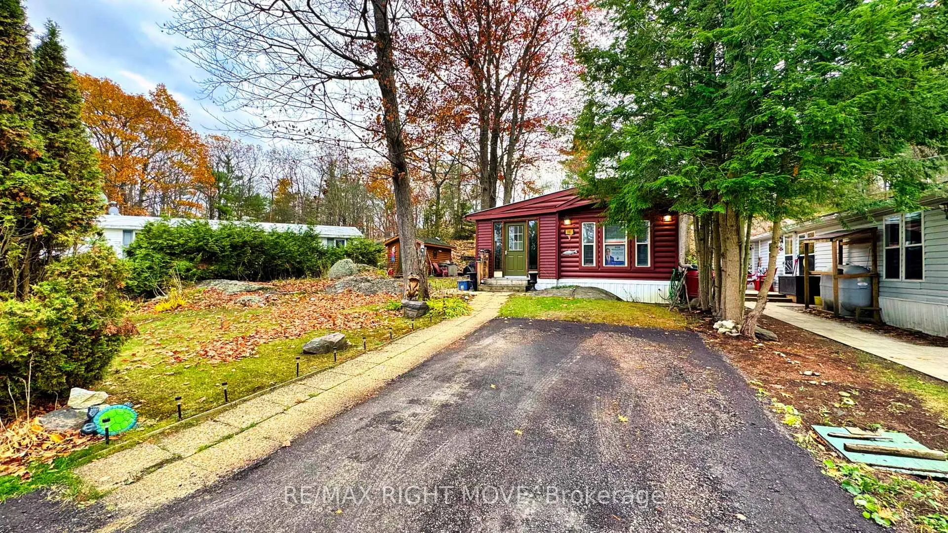 Photo 2 of Unit 101, 1007 Racoon Road, Gravenhurst, Morrison — HOMEH