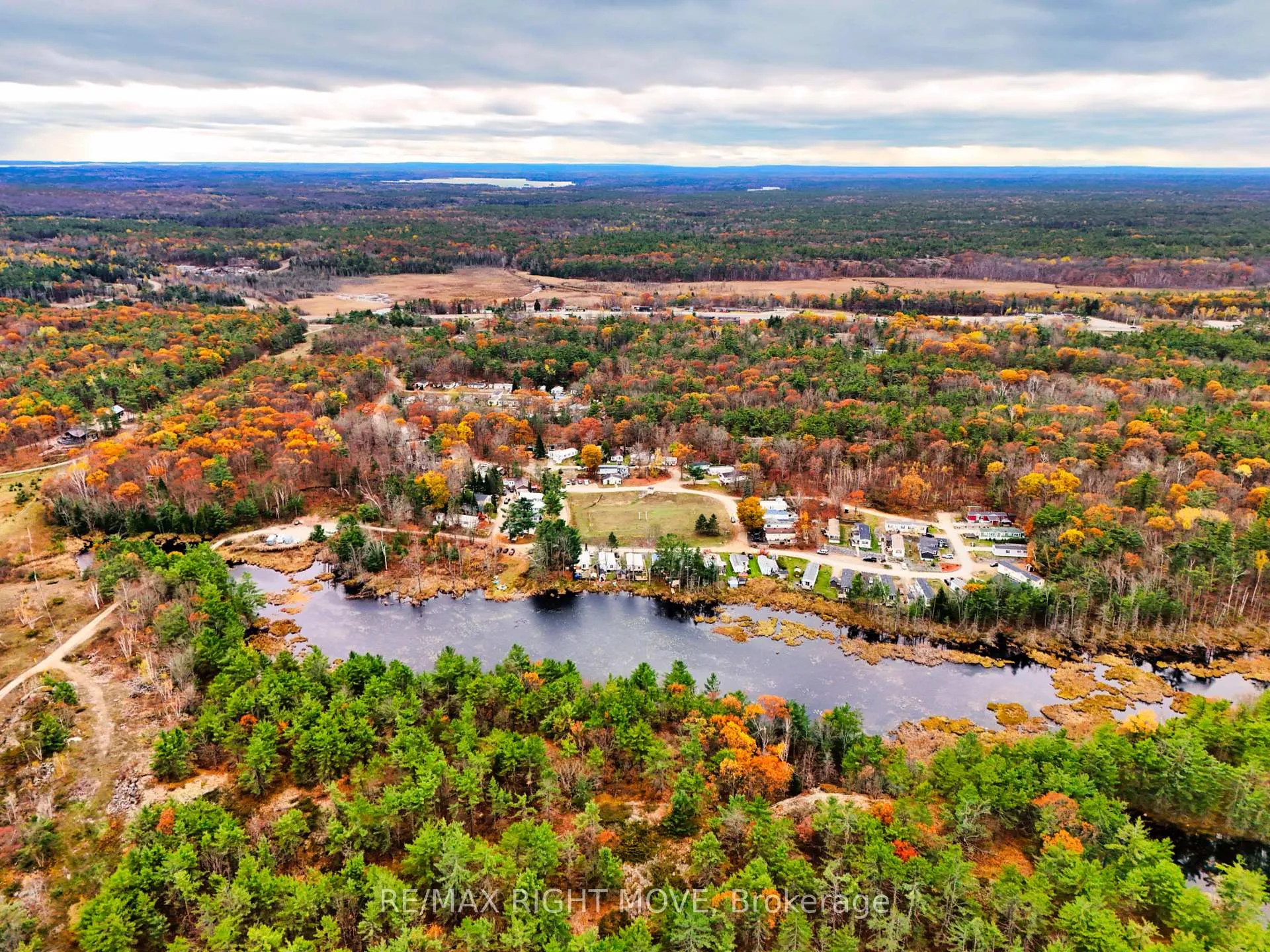 Photo 3 of Unit 101, 1007 Racoon Road, Gravenhurst, Morrison — HOMEH
