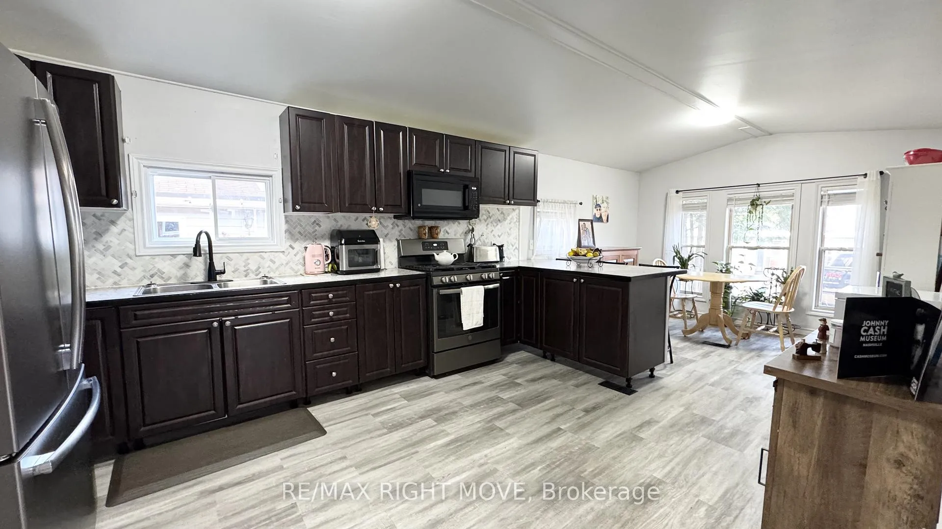 Photo 5 of Unit 101, 1007 Racoon Road, Gravenhurst, Morrison — HOMEH