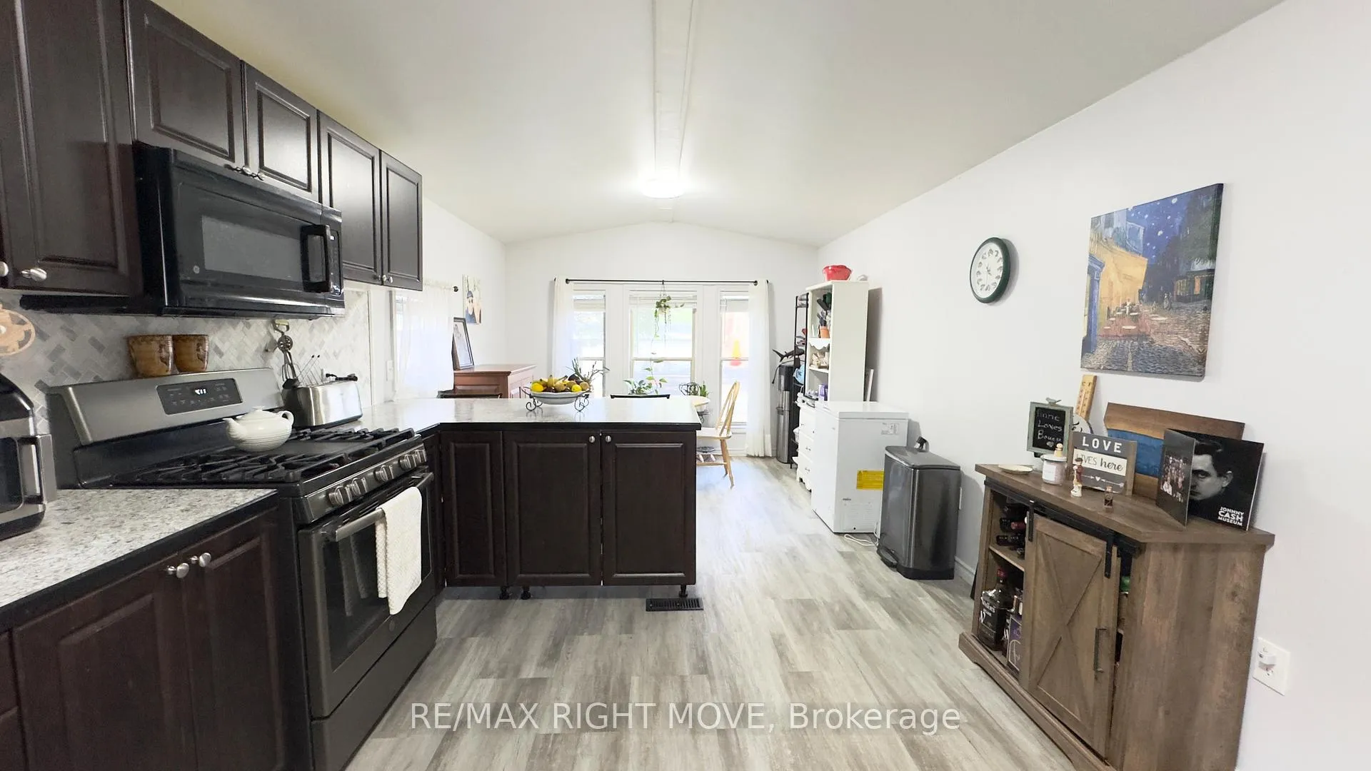 Photo 6 of Unit 101, 1007 Racoon Road, Gravenhurst, Morrison — HOMEH