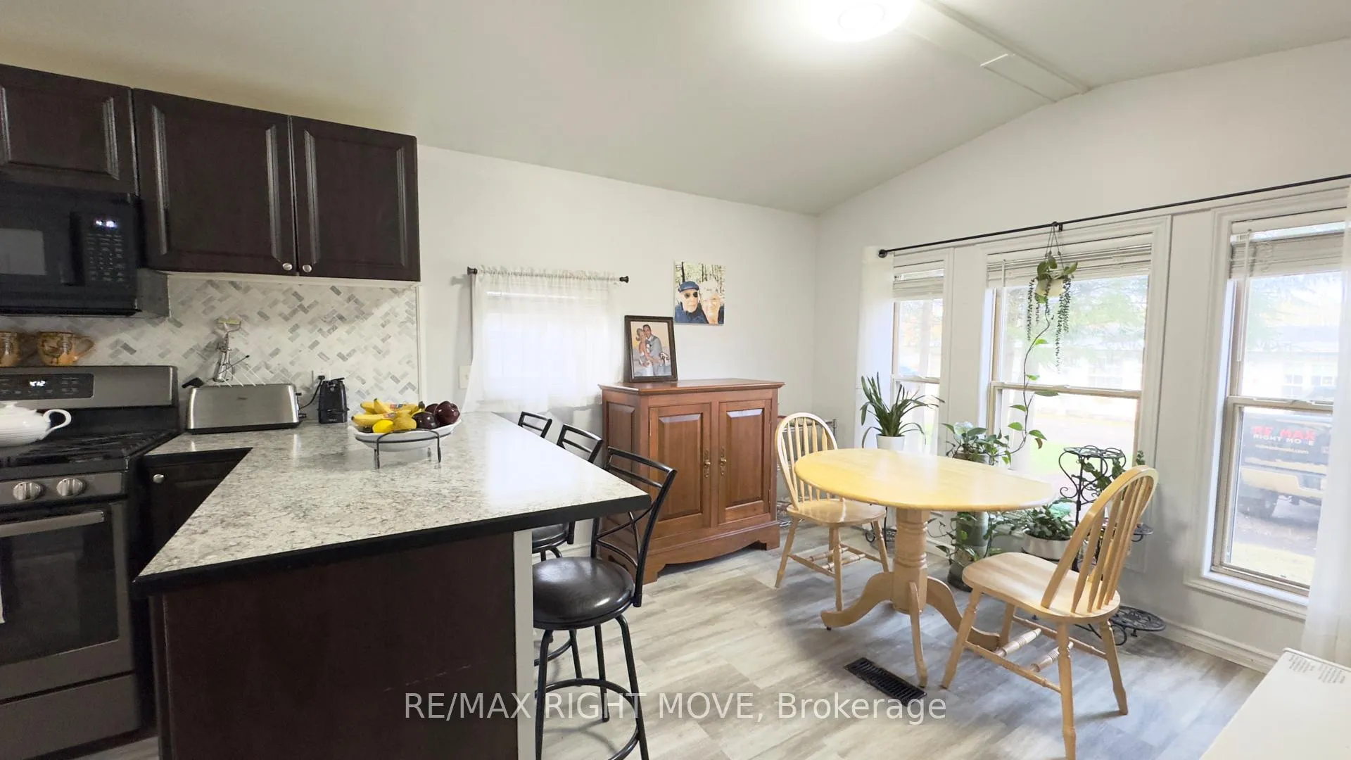 Photo 9 of Unit 101, 1007 Racoon Road, Gravenhurst, Morrison — HOMEH