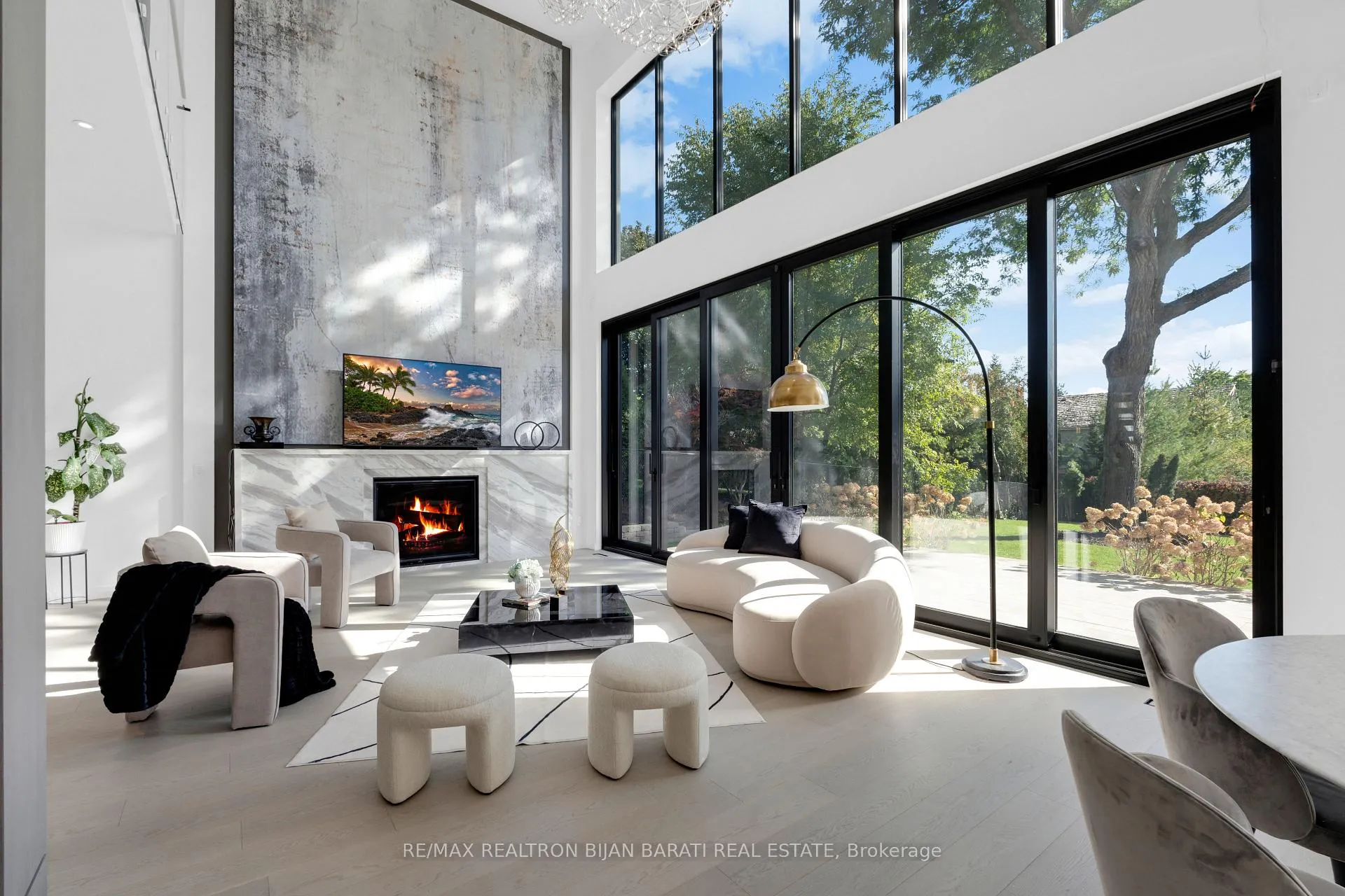 Photo 4 of 21 Idleswift Drive, Vaughan, Uplands — HOMEH