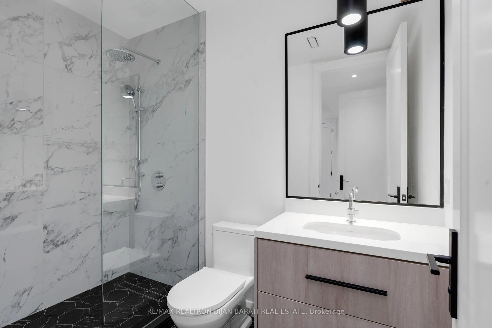 Photo 35 of 21 Idleswift Drive, Vaughan, Uplands — HOMEH