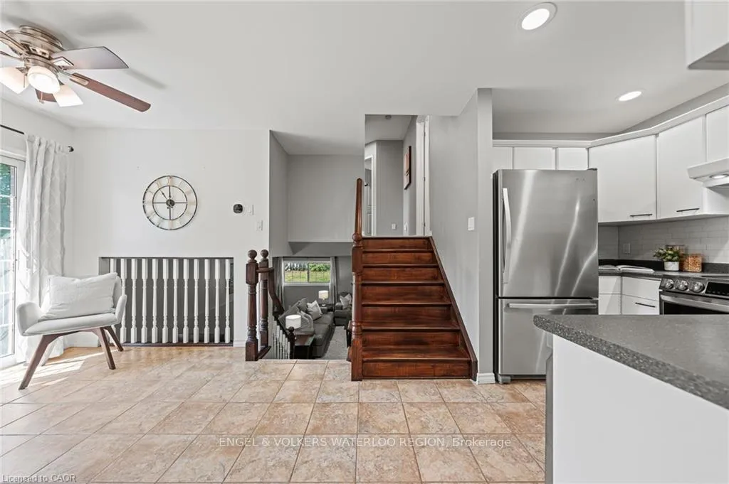 Photo 7 of 181 Walsh Crescent, Stratford — HOMEH