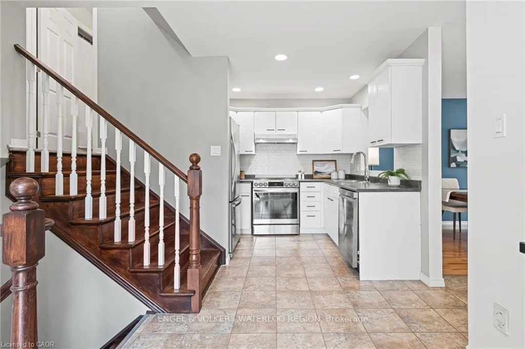 Photo 8 of 181 Walsh Crescent, Stratford — HOMEH