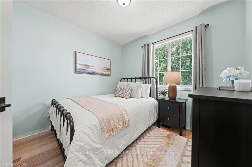 Photo 19 of 181 Walsh Crescent, Stratford — HOMEH