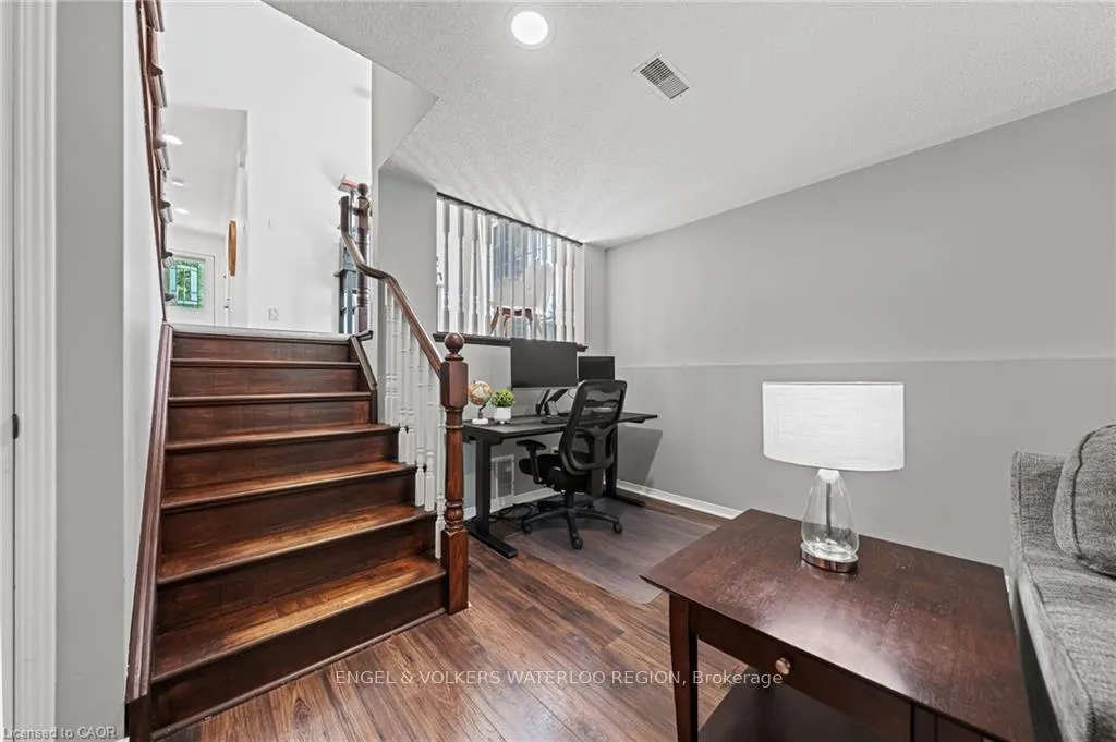 Photo 29 of 181 Walsh Crescent, Stratford — HOMEH
