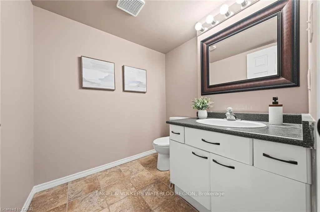 Photo 30 of 181 Walsh Crescent, Stratford — HOMEH