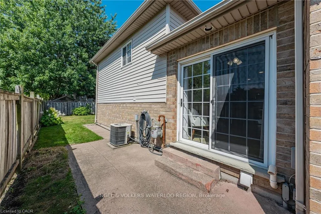 Photo 31 of 181 Walsh Crescent, Stratford — HOMEH