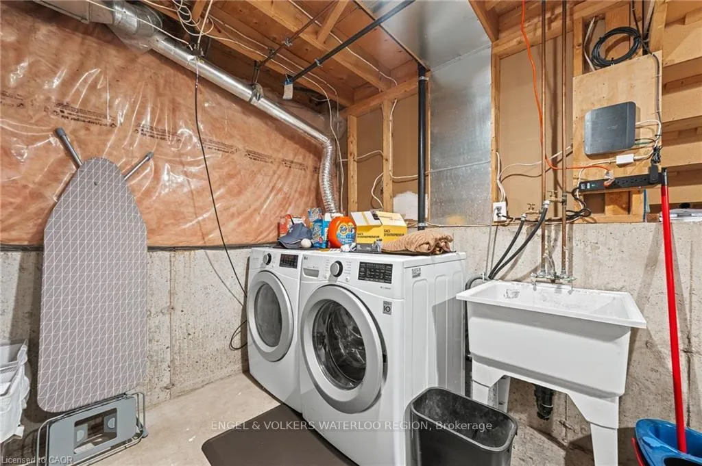 Photo 35 of 181 Walsh Crescent, Stratford — HOMEH