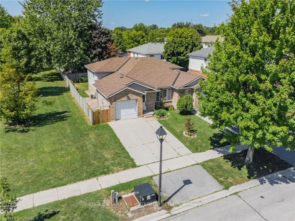 Photo 43 of 181 Walsh Crescent, Stratford — HOMEH