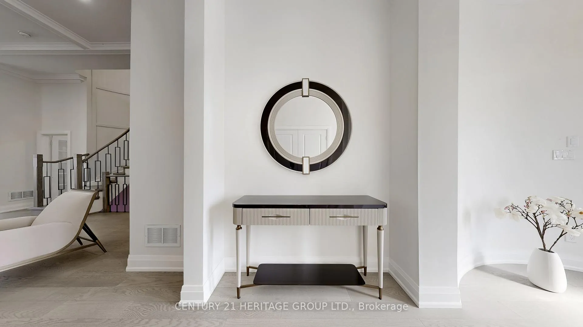 Photo 5 of 103 Garyscholl Road, Vaughan, Vellore Village — HOMEH