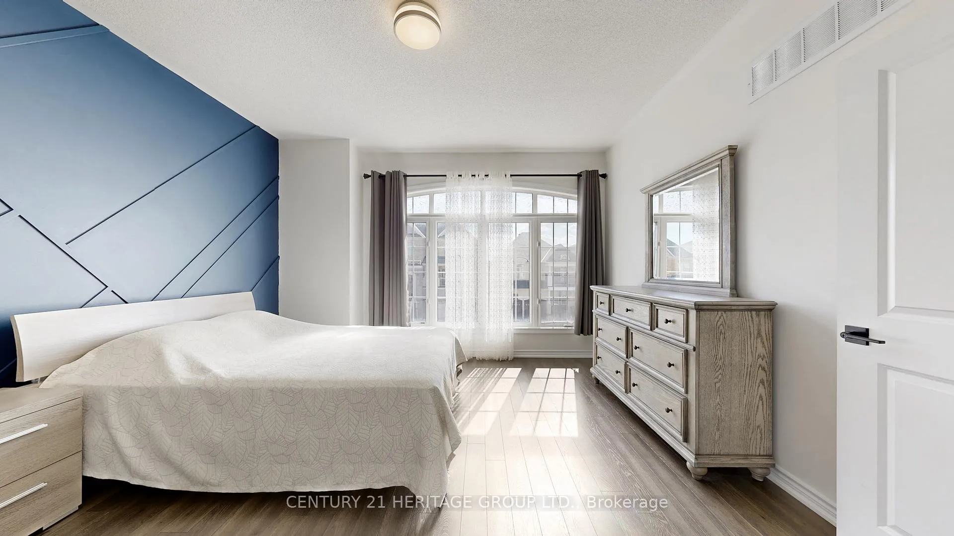 Photo 31 of 103 Garyscholl Road, Vaughan, Vellore Village — HOMEH