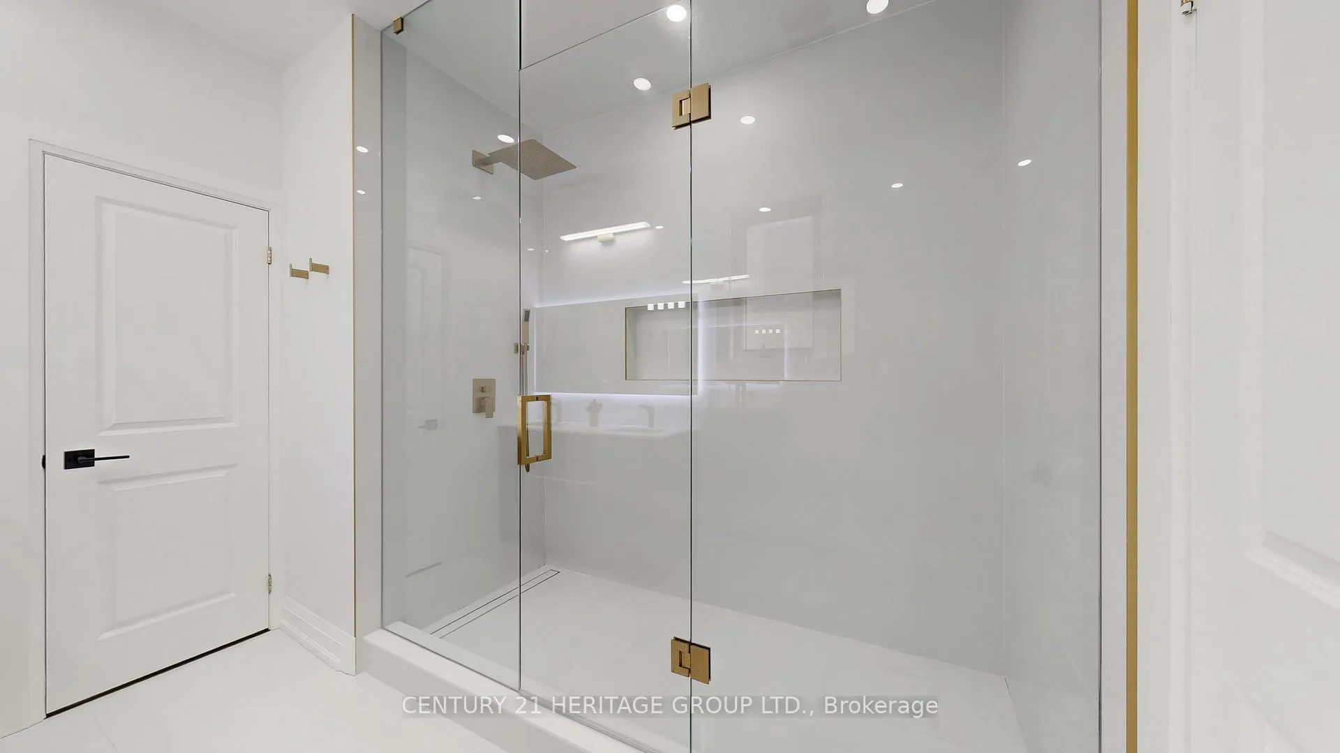 Photo 38 of 103 Garyscholl Road, Vaughan, Vellore Village — HOMEH