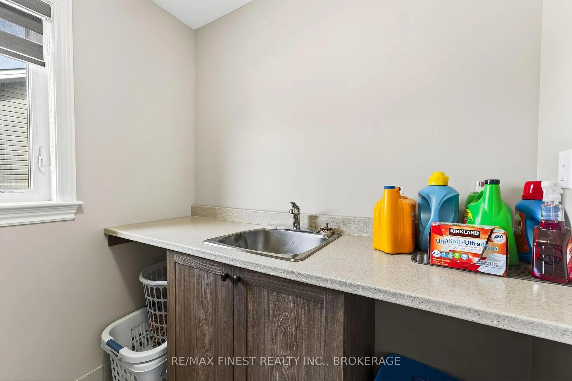 Photo 18 of 1257 Wheathill Street, Kingston, East Gardiners Rd — HOMEH