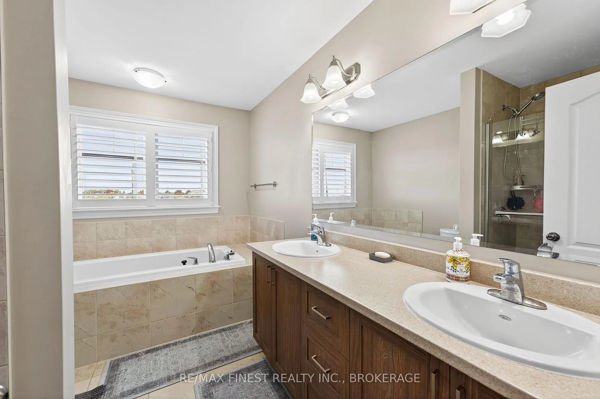 Photo 25 of 1257 Wheathill Street, Kingston, East Gardiners Rd — HOMEH