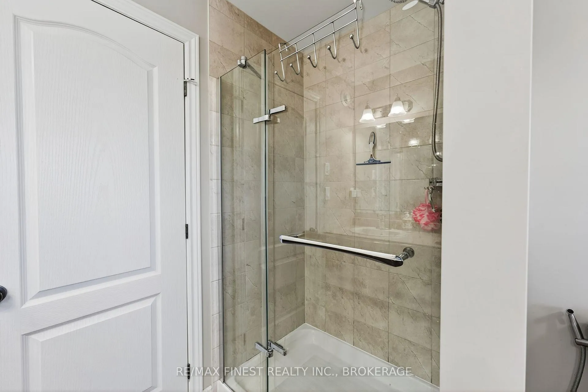 Photo 26 of 1257 Wheathill Street, Kingston, East Gardiners Rd — HOMEH