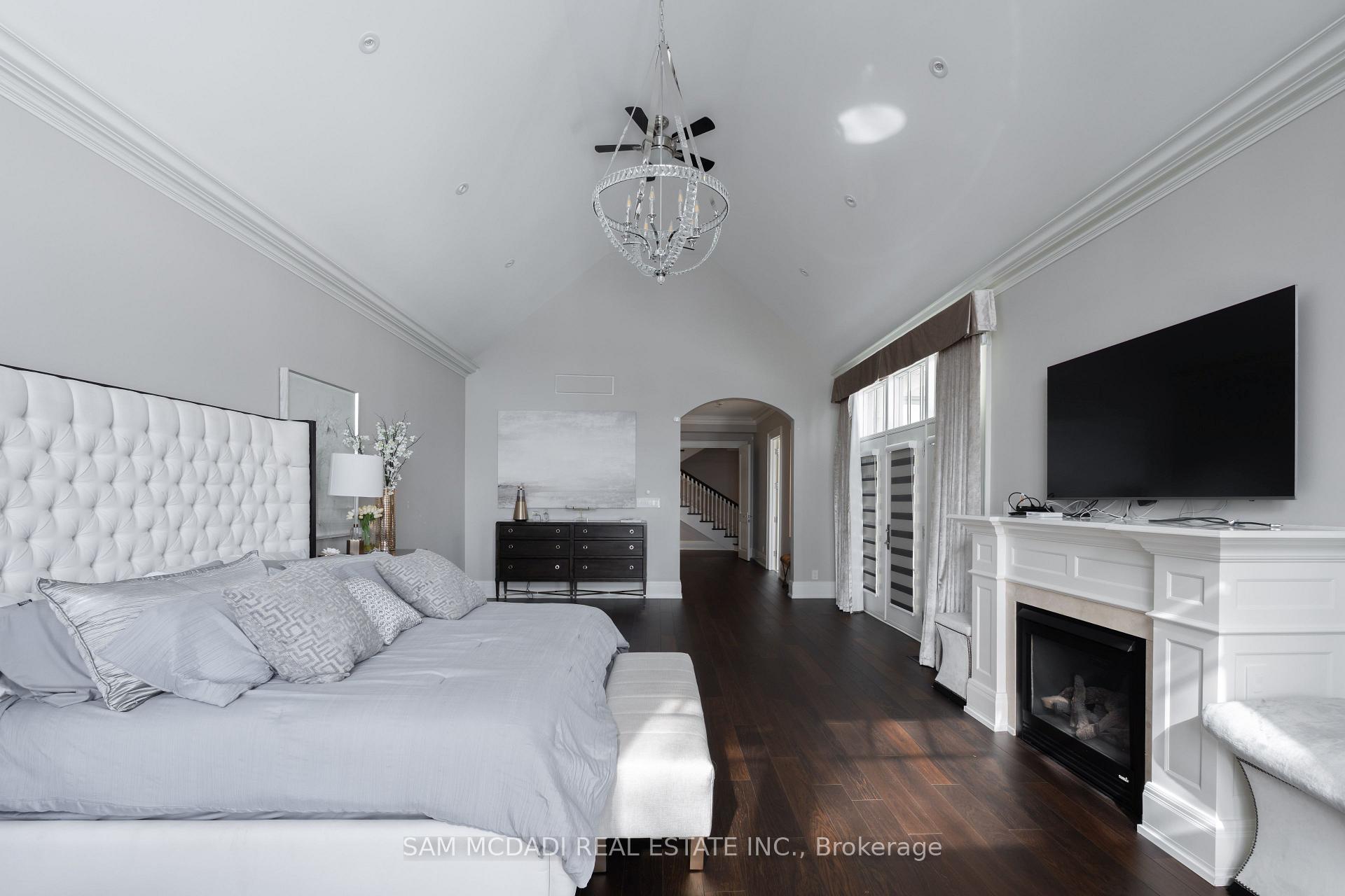 Photo 18 of 5126 Lakeshore Road, Burlington, Appleby — HOMEH