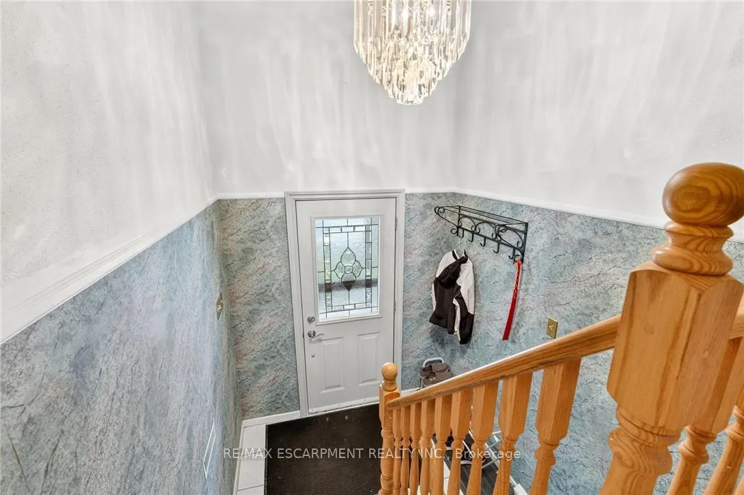 Photo 6 of 2479 Bridge Road, Oakville, West — HOMEH