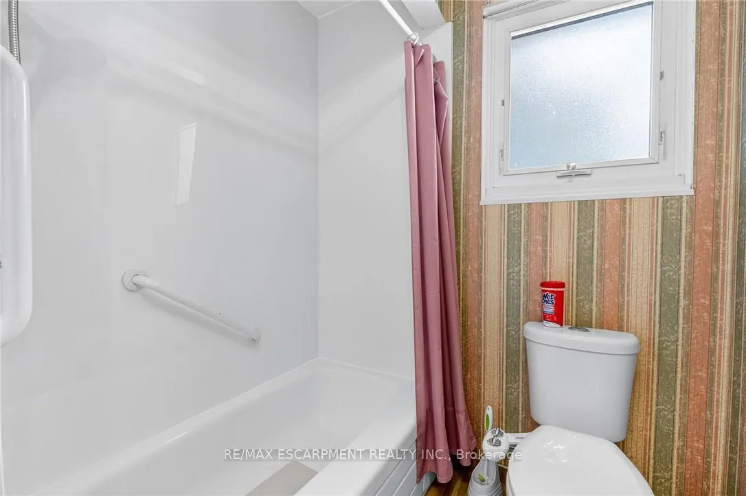 Photo 13 of 2479 Bridge Road, Oakville, West — HOMEH