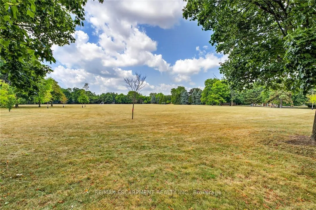 Photo 32 of 2479 Bridge Road, Oakville, West — HOMEH