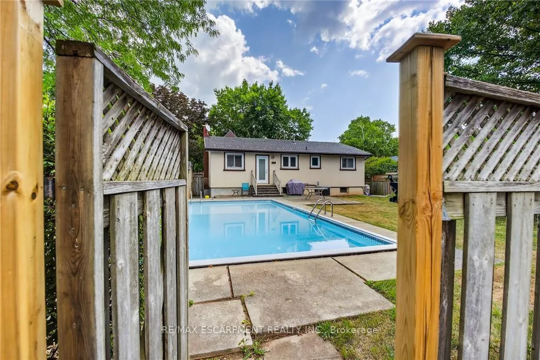 Photo 33 of 2479 Bridge Road, Oakville, West — HOMEH
