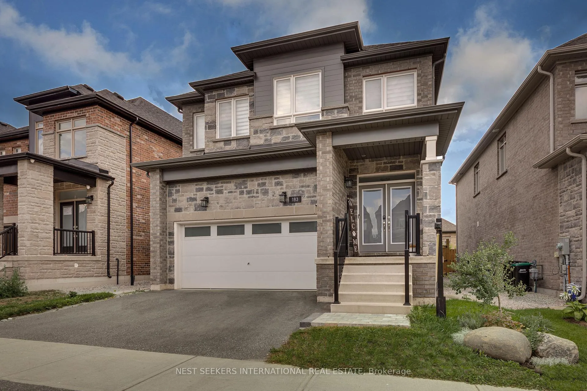 Photo 1 of 183 Franklin Trail, Barrie, Rural Barrie Southwest — HOMEH