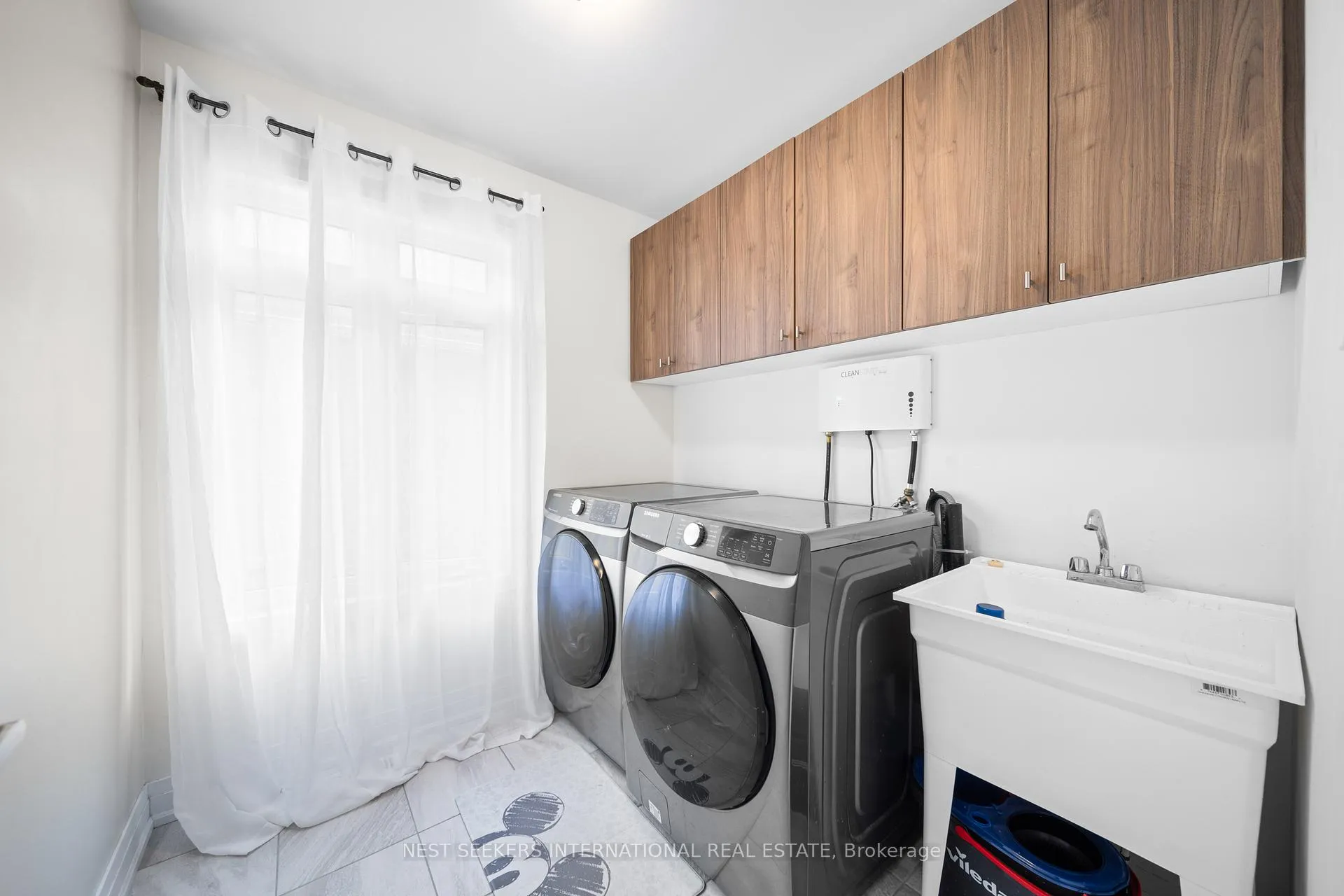 Photo 28 of 183 Franklin Trail, Barrie, Rural Barrie Southwest — HOMEH