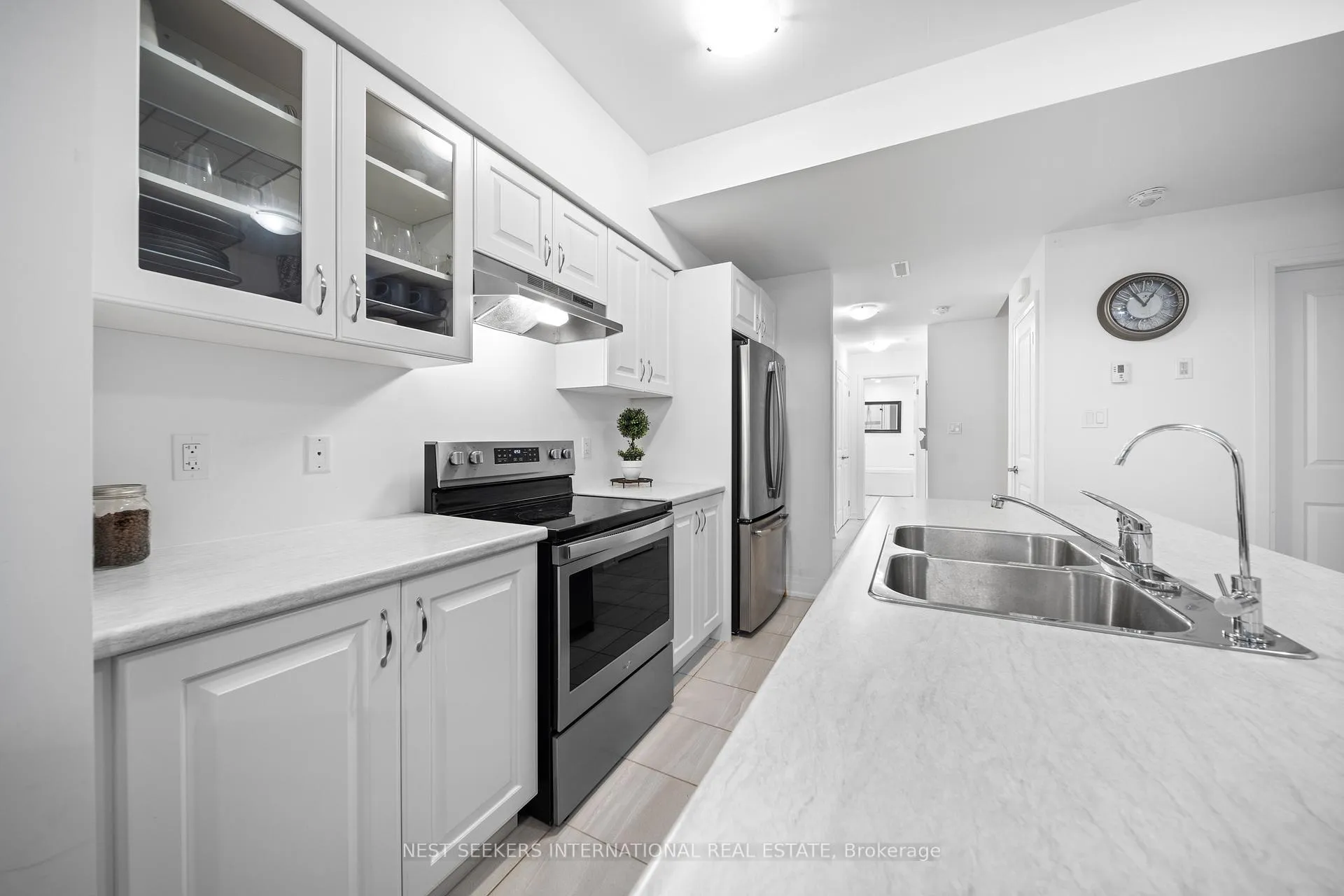 Photo 36 of 183 Franklin Trail, Barrie, Rural Barrie Southwest — HOMEH