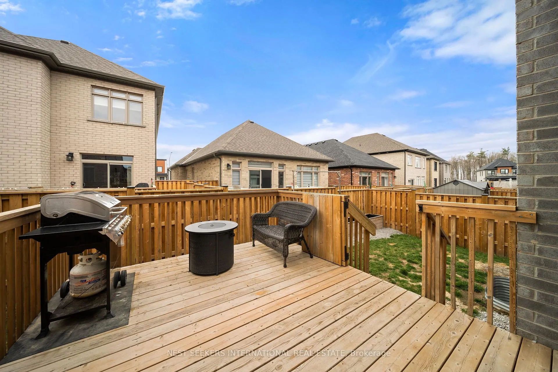 Photo 38 of 183 Franklin Trail, Barrie, Rural Barrie Southwest — HOMEH