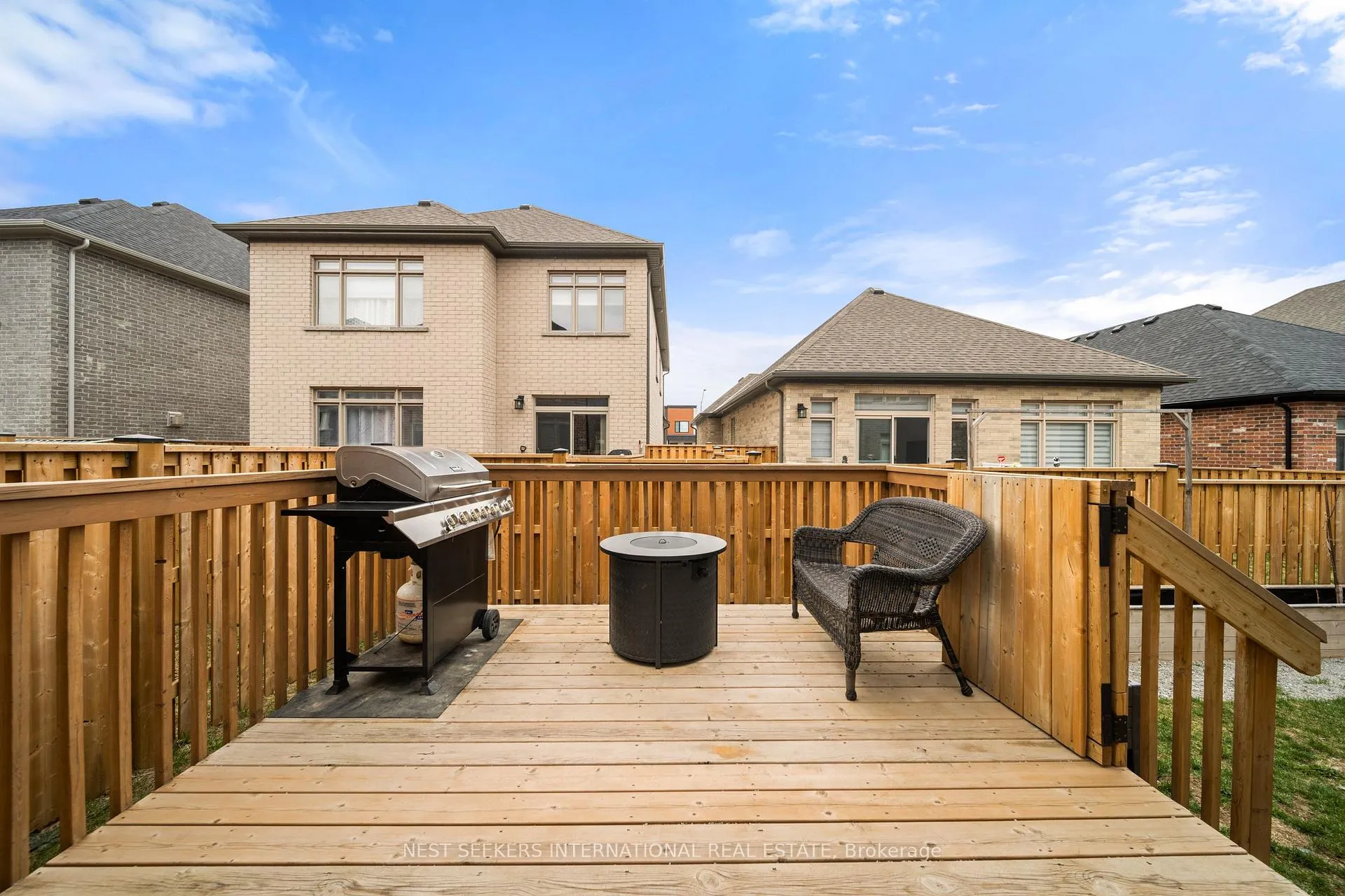 Photo 39 of 183 Franklin Trail, Barrie, Rural Barrie Southwest — HOMEH