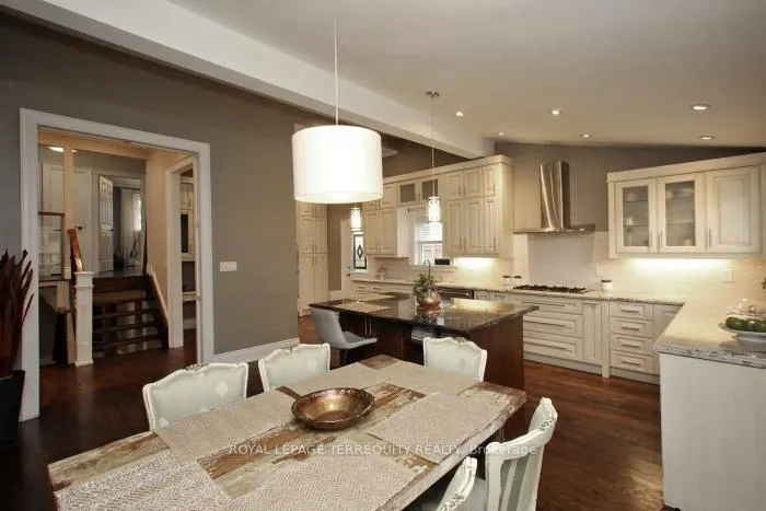 Photo 9 of 353 Kingsview Drive, Caledon, Bolton North — HOMEH