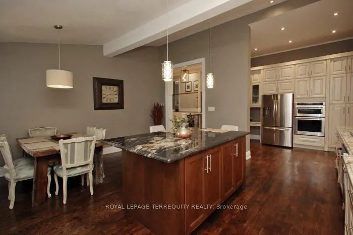 Photo 13 of 353 Kingsview Drive, Caledon, Bolton North — HOMEH