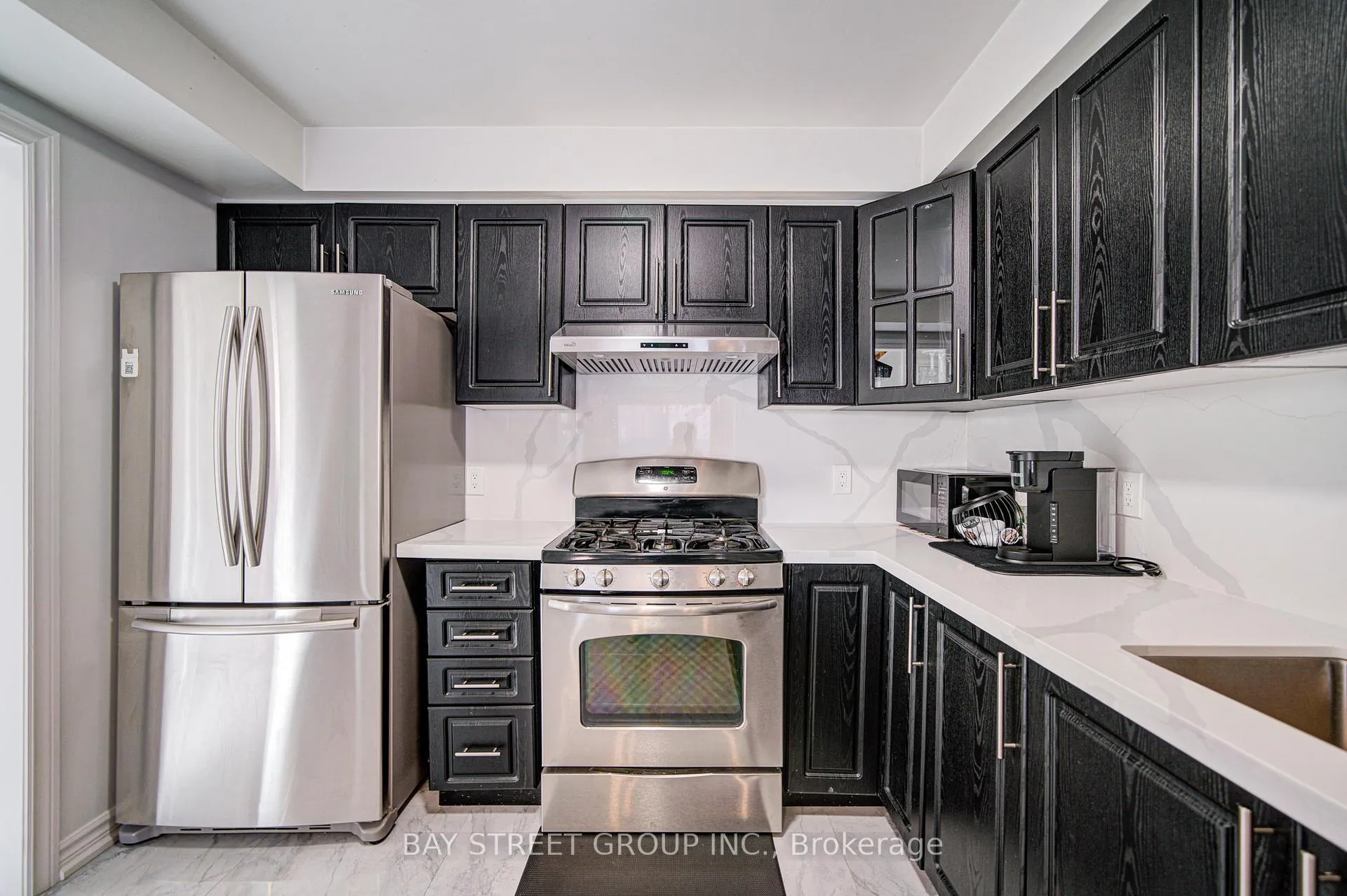 Photo 6 of 73 Mindy Crescent, Markham, Middlefield — HOMEH