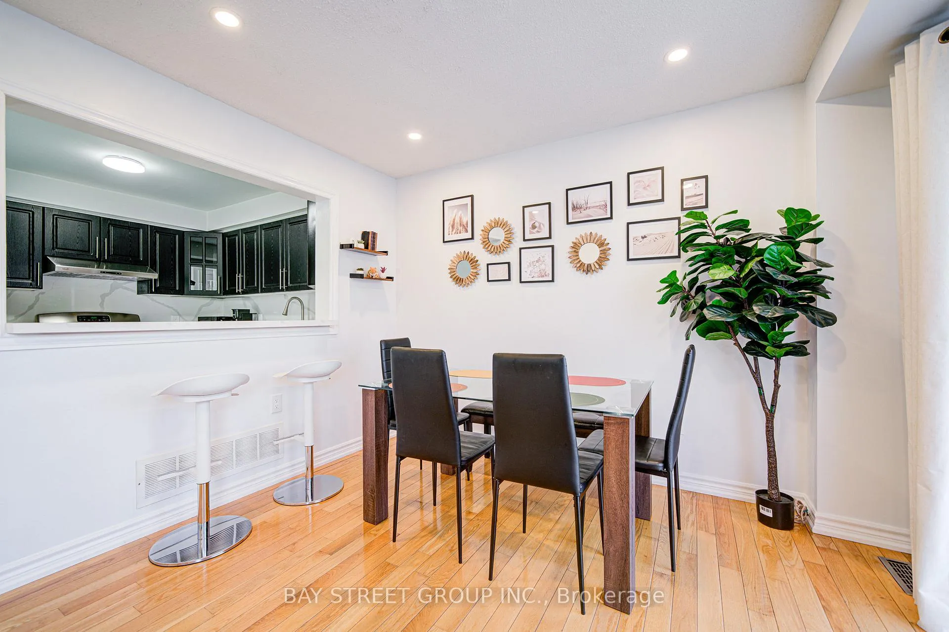 Photo 11 of 73 Mindy Crescent, Markham, Middlefield — HOMEH