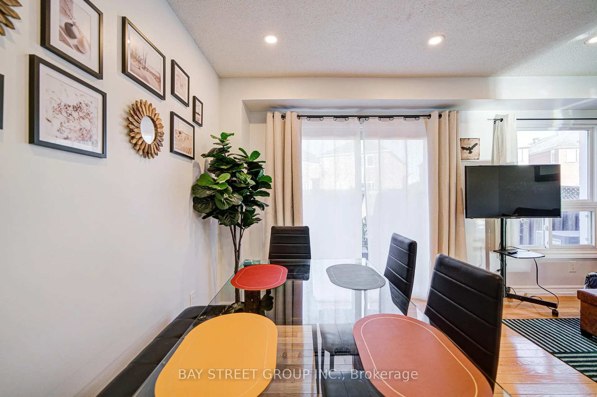Photo 15 of 73 Mindy Crescent, Markham, Middlefield — HOMEH