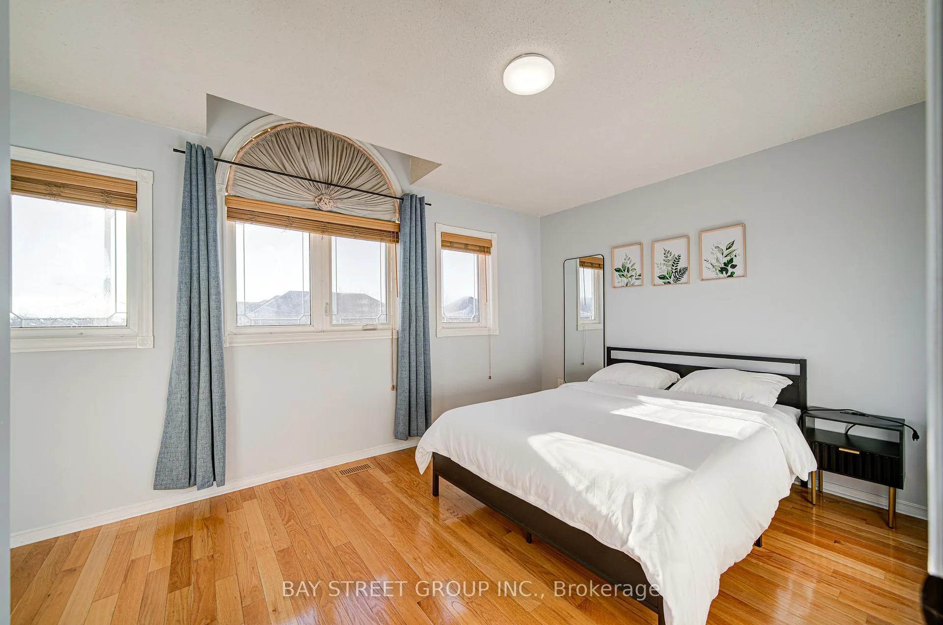 Photo 23 of 73 Mindy Crescent, Markham, Middlefield — HOMEH