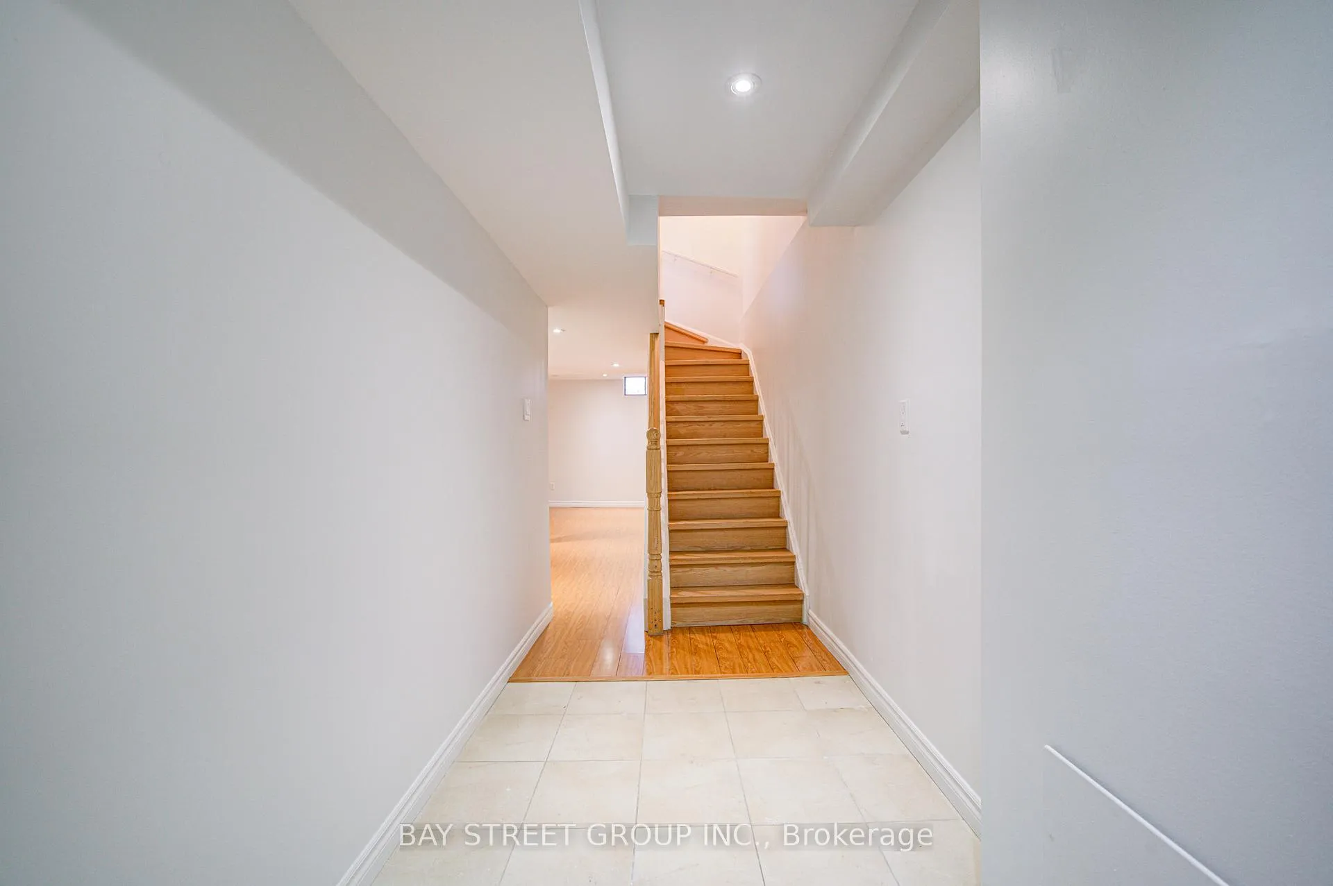 Photo 28 of 73 Mindy Crescent, Markham, Middlefield — HOMEH