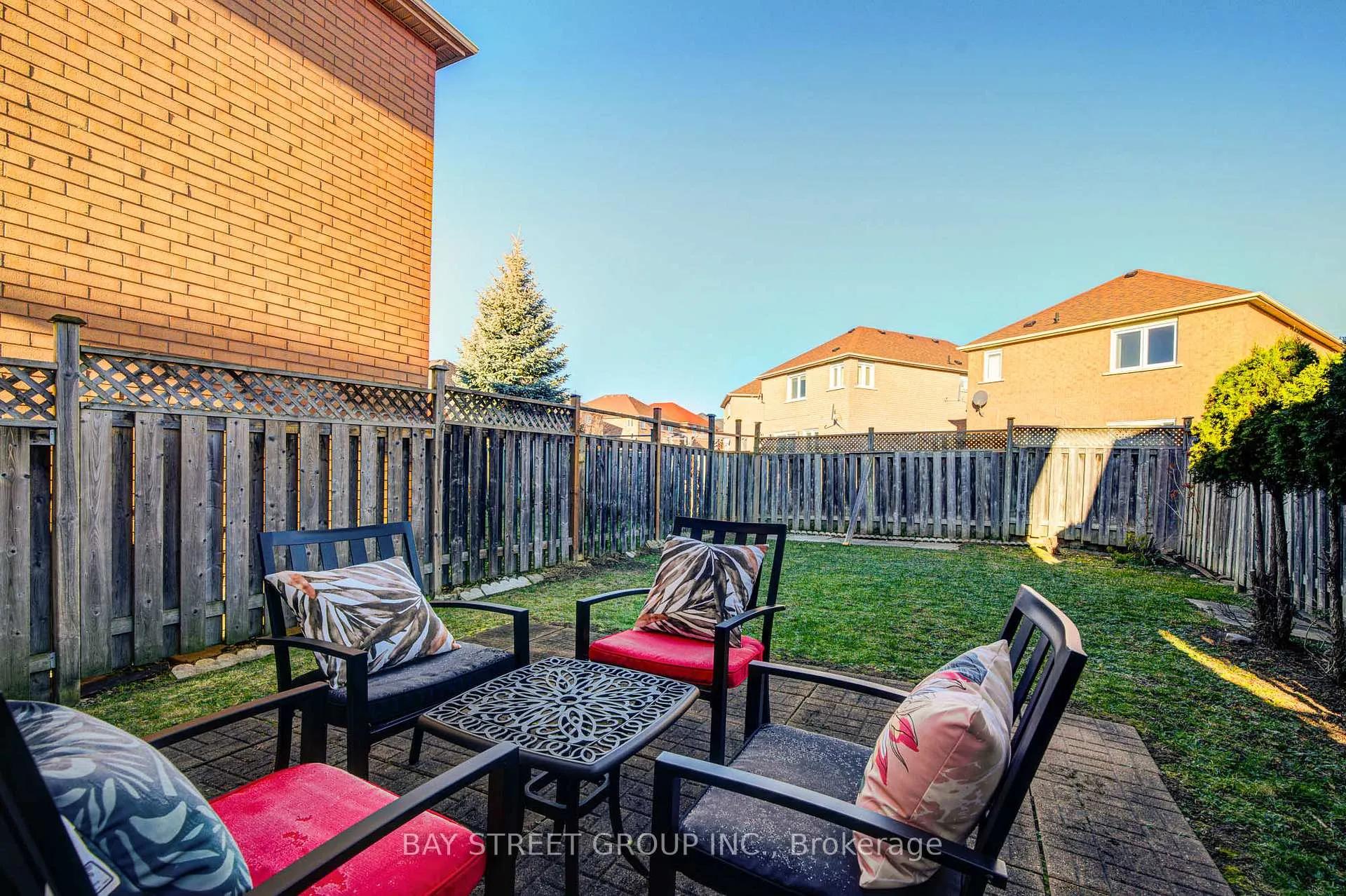 Photo 37 of 73 Mindy Crescent, Markham, Middlefield — HOMEH