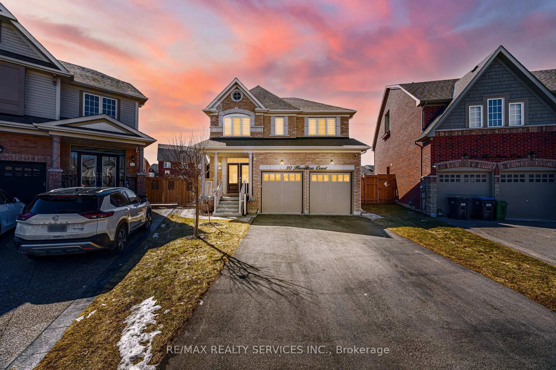 Photo 1 of 30 Hamilton Court, Caledon, Rural Caledon — HOMEH