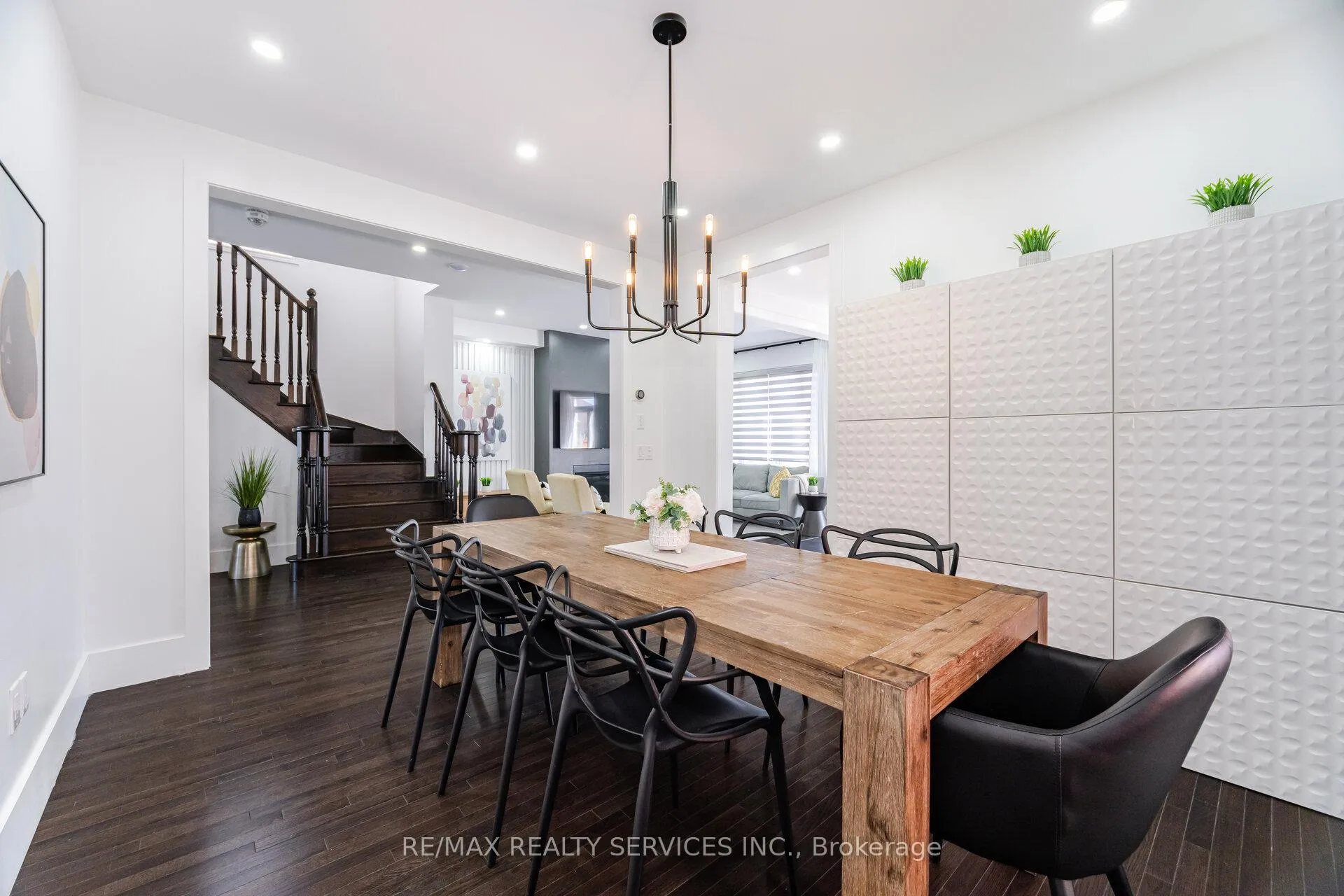 Photo 8 of 30 Hamilton Court, Caledon, Rural Caledon — HOMEH