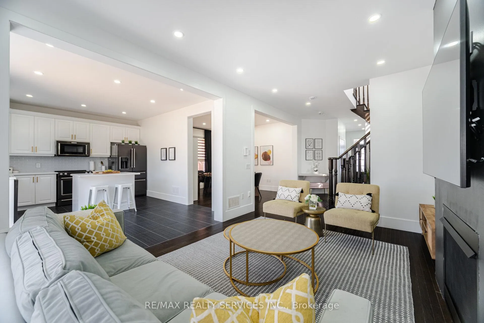 Photo 13 of 30 Hamilton Court, Caledon, Rural Caledon — HOMEH