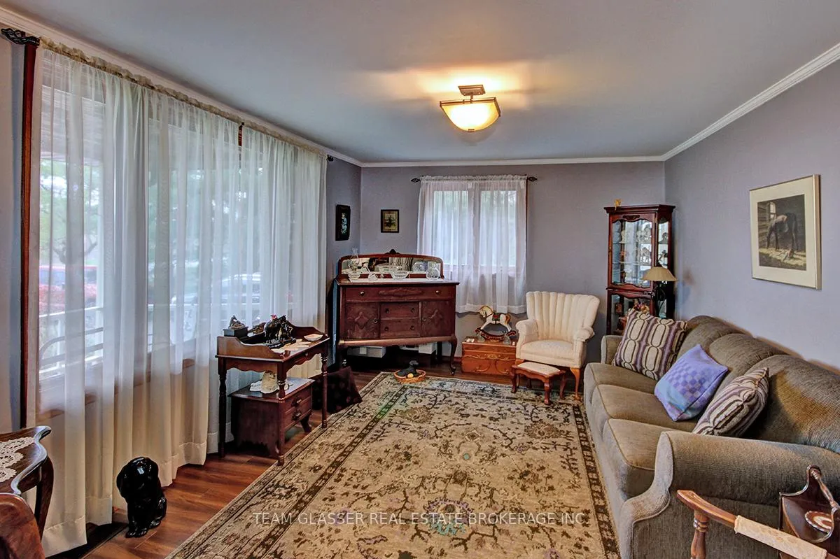 Photo 6 of 8200 Falconbridge Drive, Strathroy-Caradoc, Mount Brydges — HOMEH