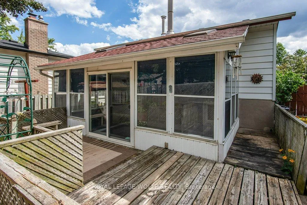 Photo 9 of 153 Pinedale Drive, Kitchener — HOMEH