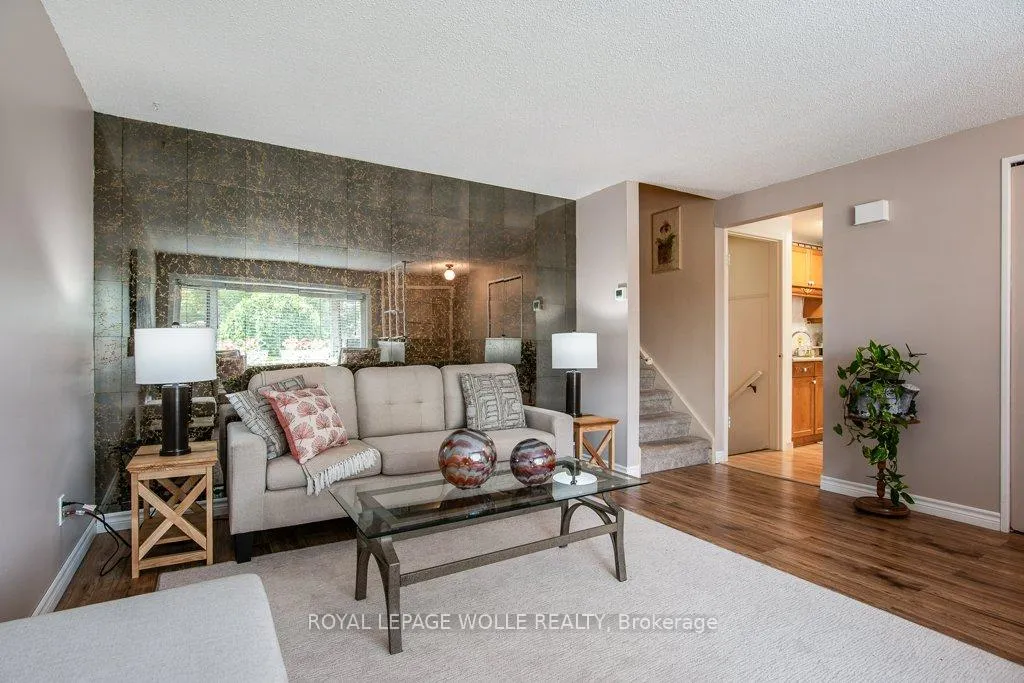 Photo 15 of 153 Pinedale Drive, Kitchener — HOMEH