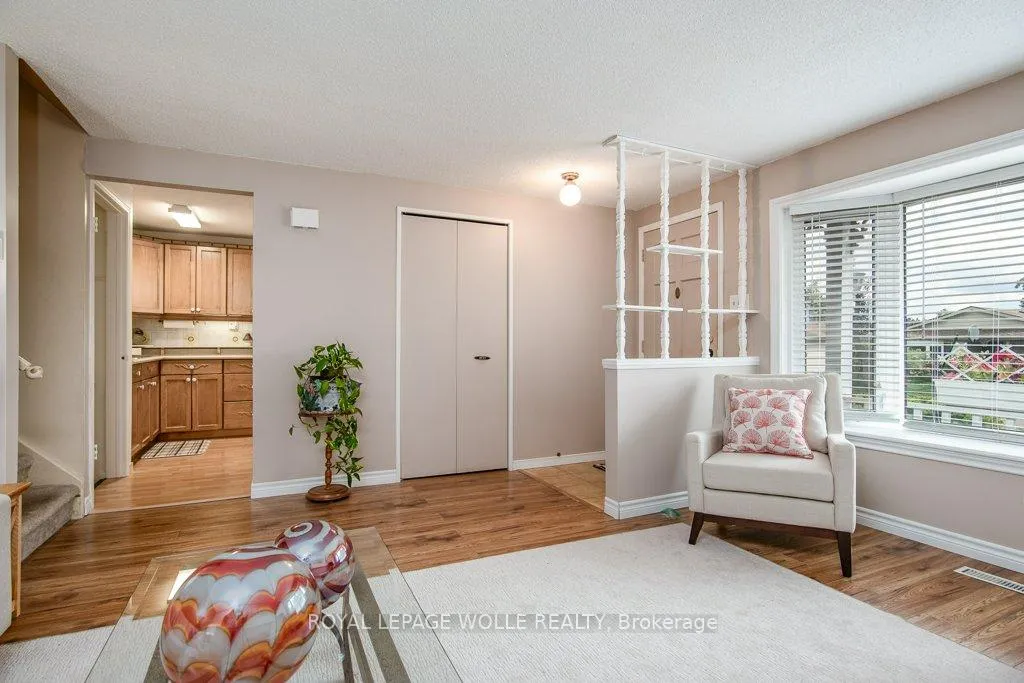Photo 17 of 153 Pinedale Drive, Kitchener — HOMEH
