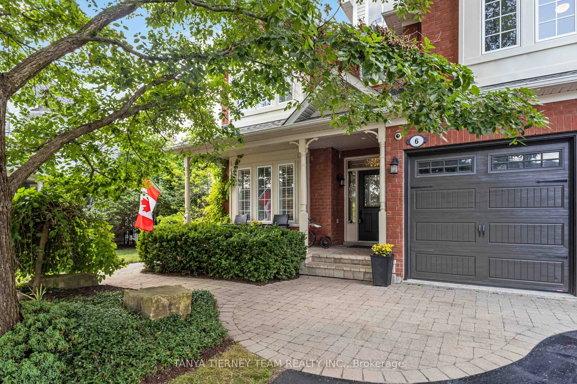 Photo 5 of 6 Braddock Court, Whitby, Brooklin — HOMEH