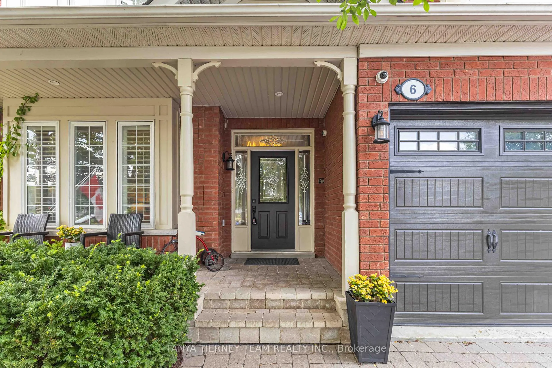 Photo 6 of 6 Braddock Court, Whitby, Brooklin — HOMEH