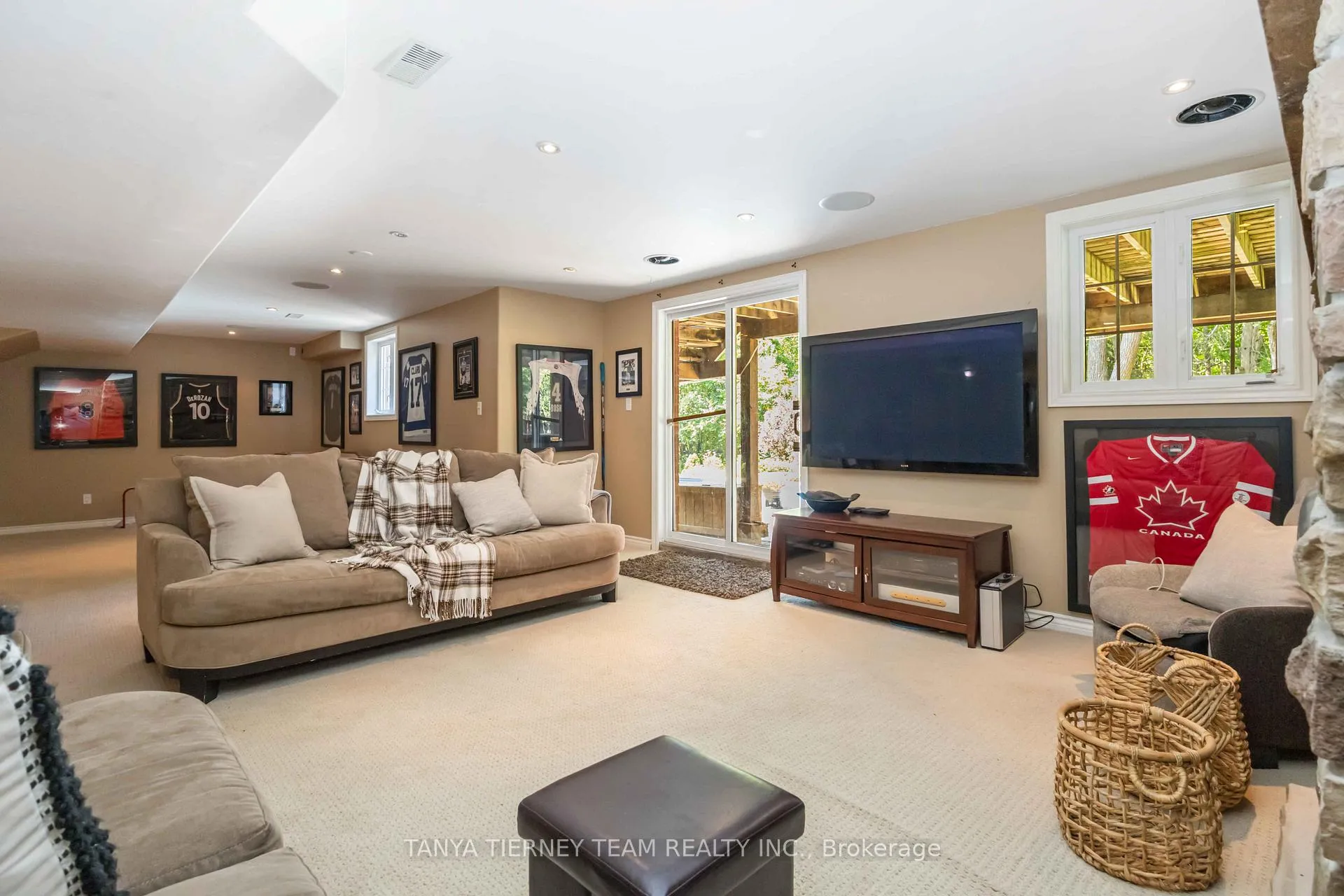 Photo 34 of 6 Braddock Court, Whitby, Brooklin — HOMEH