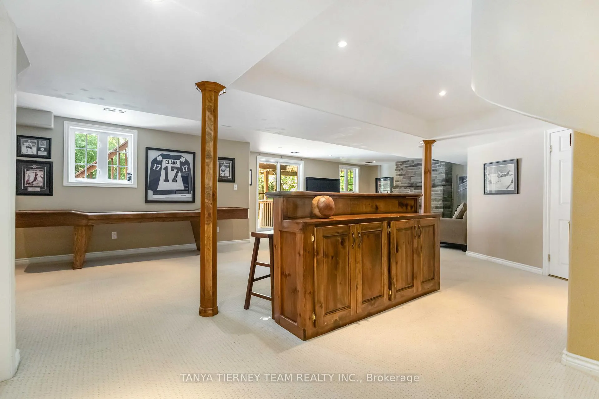 Photo 36 of 6 Braddock Court, Whitby, Brooklin — HOMEH